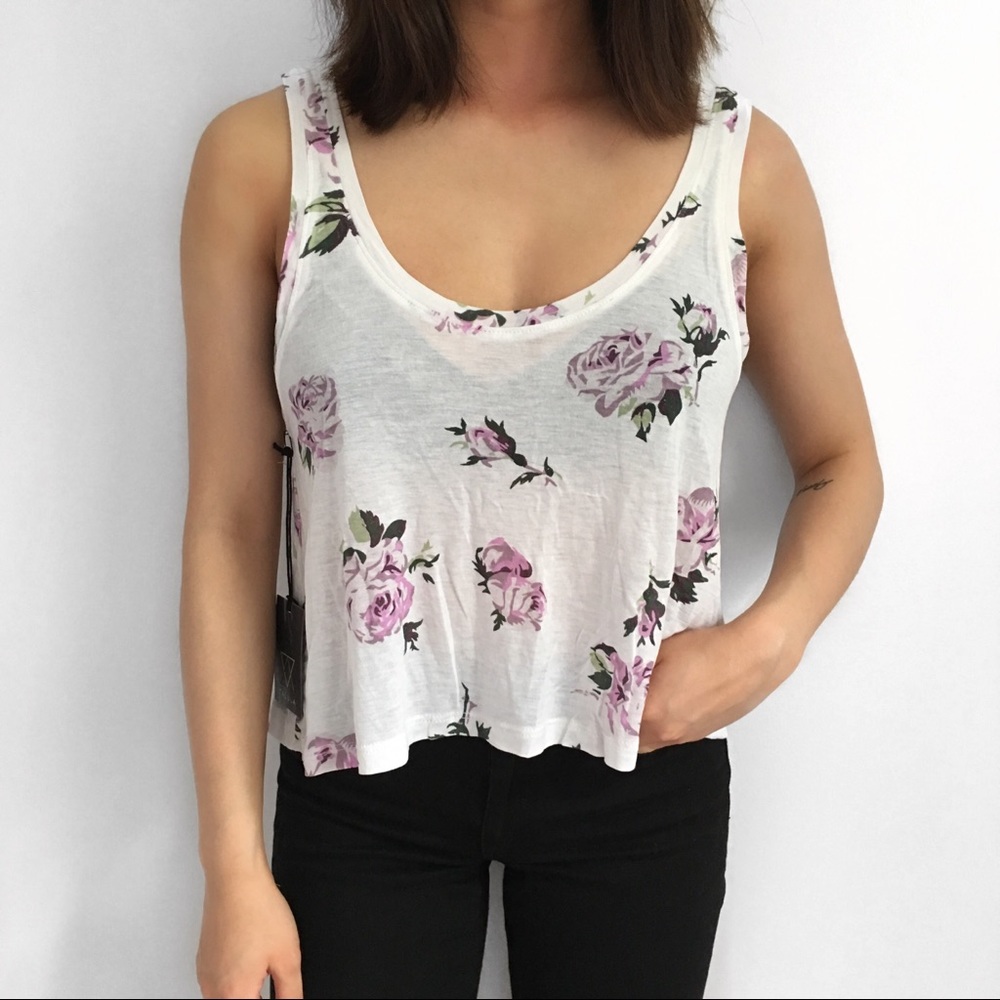 BNWT Aritzia floral tank top